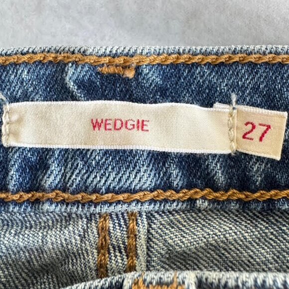 LEVI'S Wedgie Icon Fit Straight Leg Button Fly Jeans - Picture 9 of 15